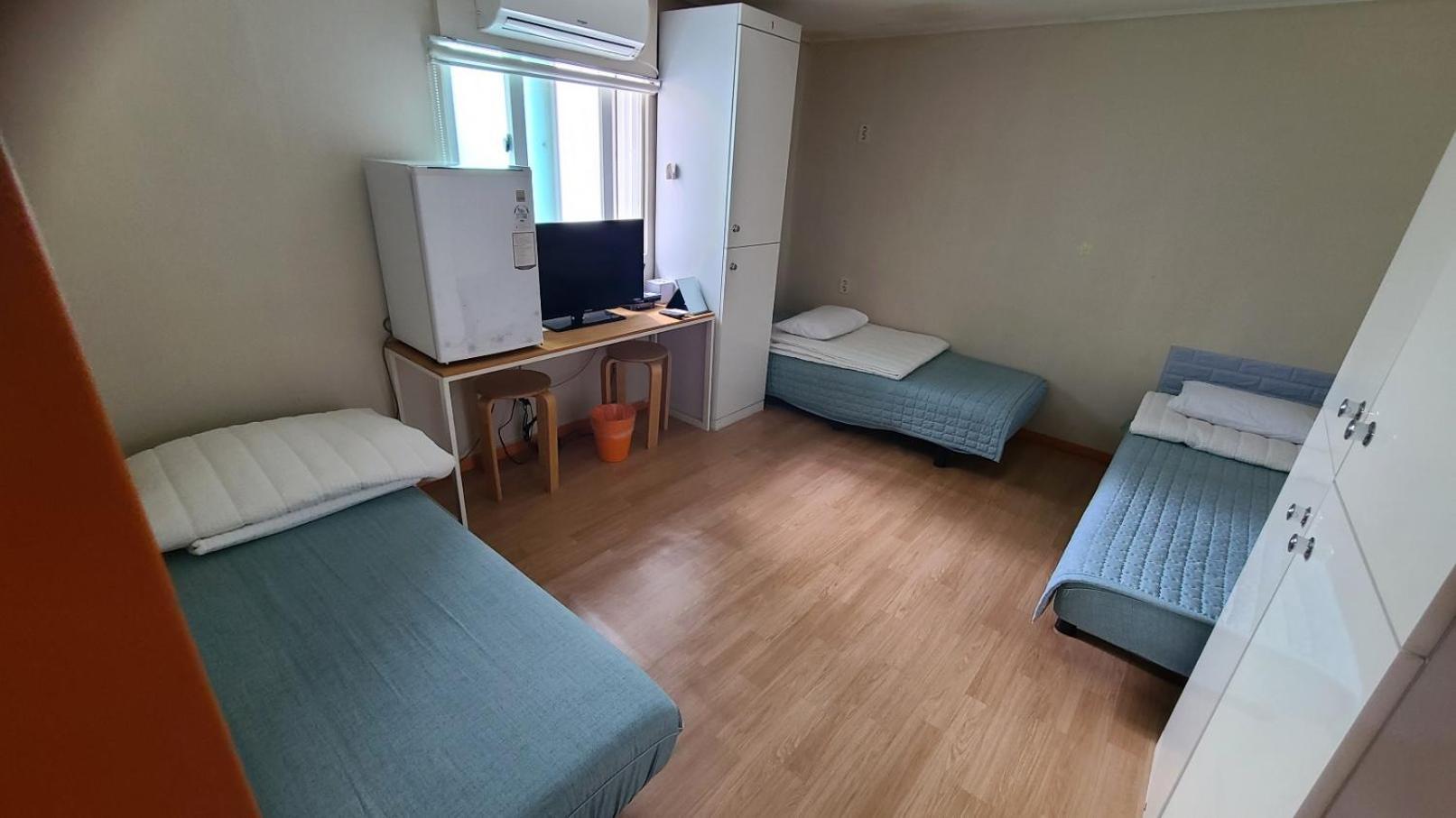 Homestay Hongdae Guesthouse Cocon Stay - Female Only Seoul
