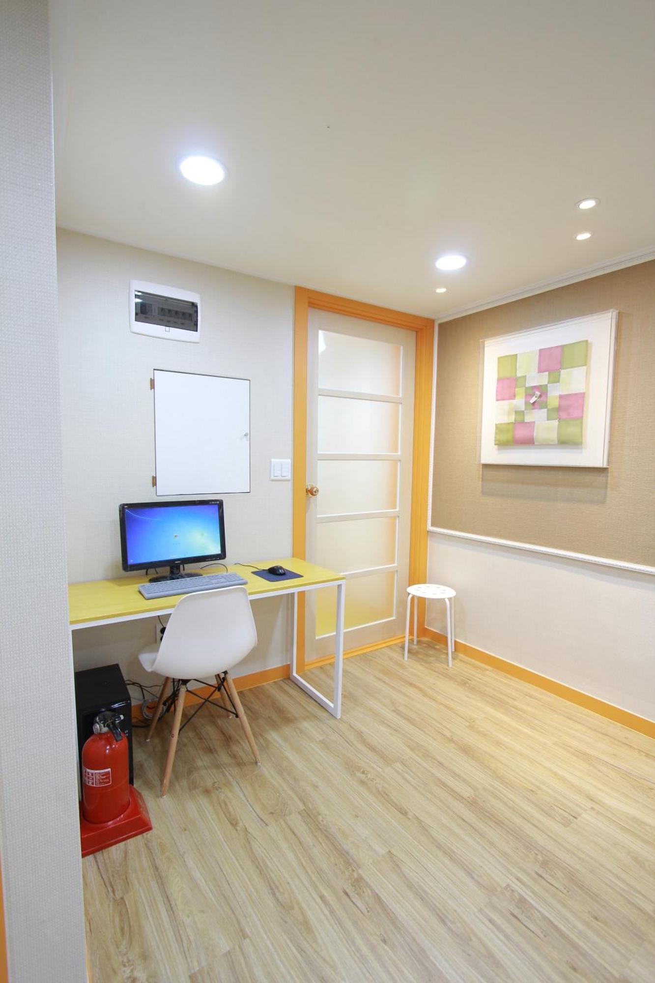 Hongdae Guesthouse Cocon Stay - Female Only Homestay *