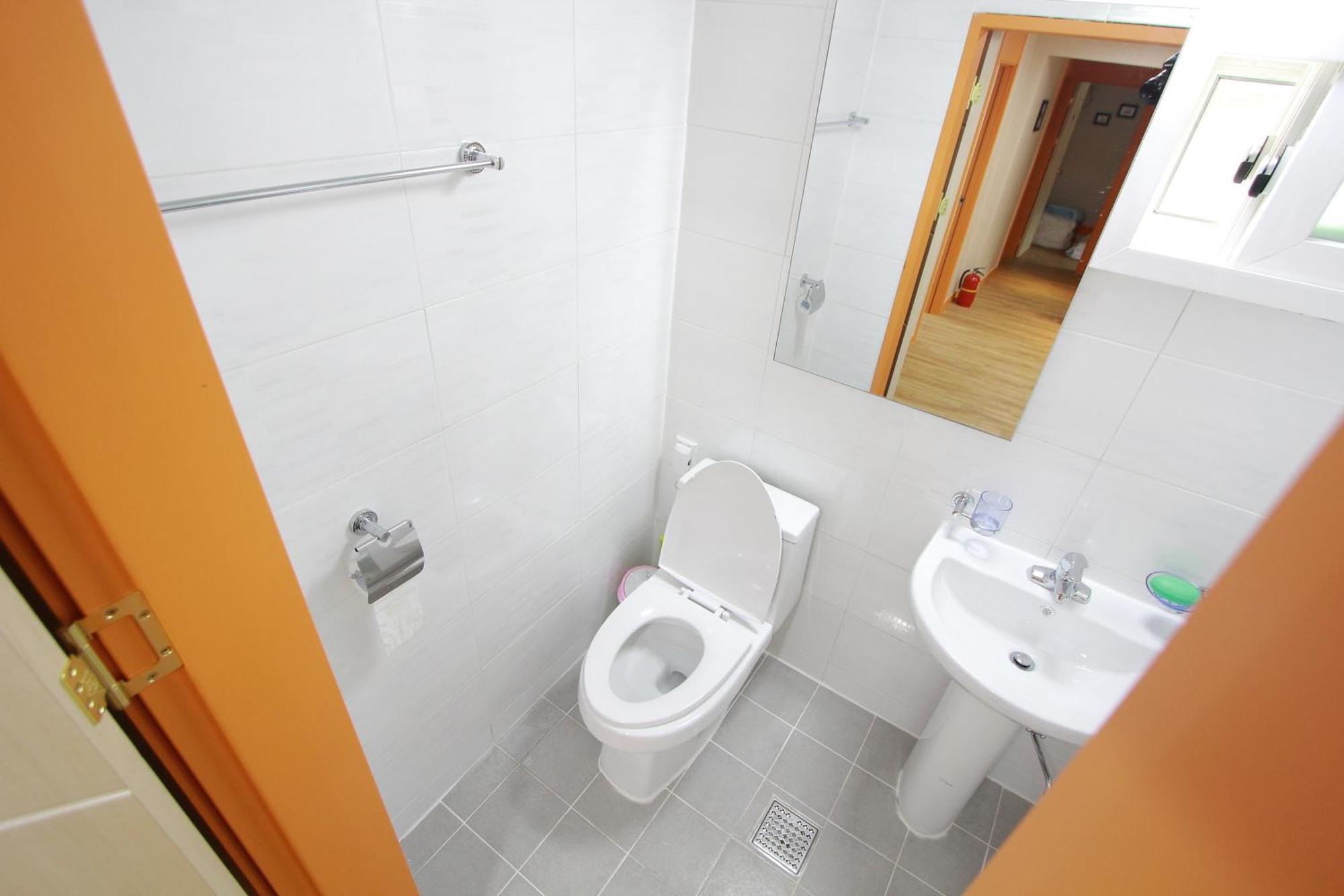 Hongdae Guesthouse Cocon Stay - Female Only * Seoul